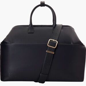 BÉIS The Essential Faux Leather Weekender Bag